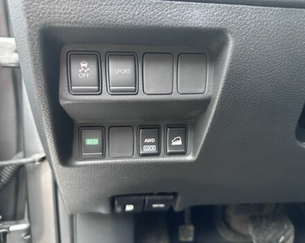 Сірий Ніссан Rogue, об'ємом двигуна 2.5 л та пробігом 150 тис. км за 11900 $, фото 19 на Automoto.ua