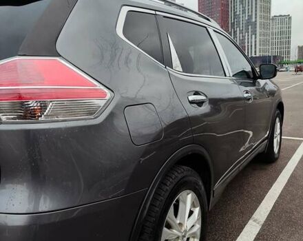 Серый Ниссан Rogue, объемом двигателя 2.49 л и пробегом 112 тыс. км за 12500 $, фото 6 на Automoto.ua