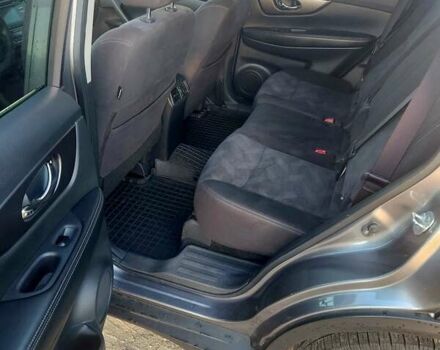 Серый Ниссан Rogue, объемом двигателя 2.5 л и пробегом 134 тыс. км за 12300 $, фото 8 на Automoto.ua