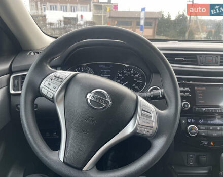 Серый Ниссан Rogue, объемом двигателя 0 л и пробегом 195 тыс. км за 11700 $, фото 5 на Automoto.ua