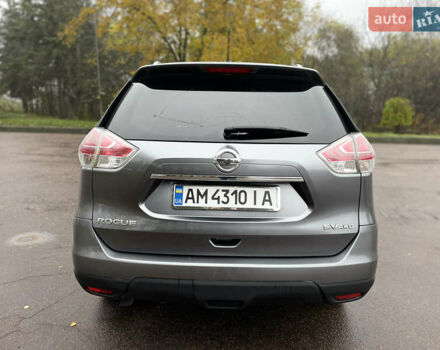 Сірий Ніссан Rogue, об'ємом двигуна 2.5 л та пробігом 218 тис. км за 10800 $, фото 4 на Automoto.ua