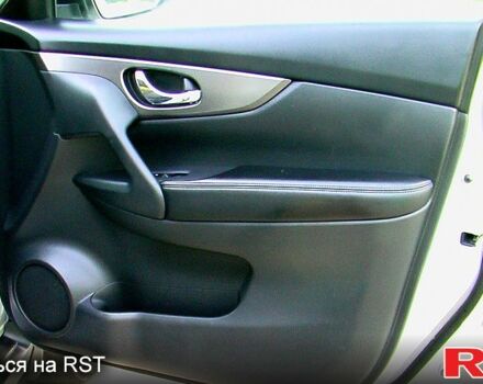 Сірий Ніссан Rogue, об'ємом двигуна 2.5 л та пробігом 205 тис. км за 11700 $, фото 8 на Automoto.ua