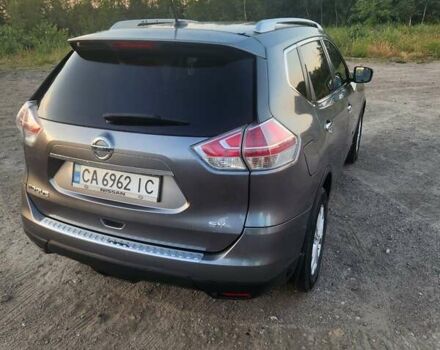 Серый Ниссан Rogue, объемом двигателя 2.5 л и пробегом 134 тыс. км за 12300 $, фото 4 на Automoto.ua