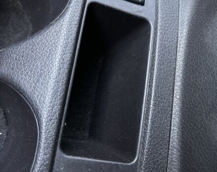 Серый Ниссан Rogue, объемом двигателя 2.5 л и пробегом 192 тыс. км за 12500 $, фото 9 на Automoto.ua