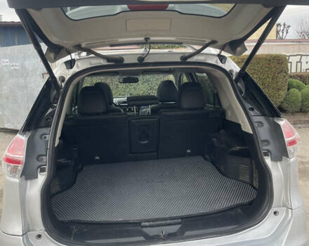 Серый Ниссан Rogue, объемом двигателя 2.5 л и пробегом 162 тыс. км за 13800 $, фото 7 на Automoto.ua