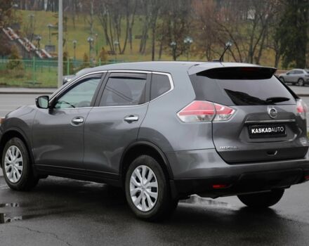 Серый Ниссан Rogue, объемом двигателя 0 л и пробегом 186 тыс. км за 13500 $, фото 3 на Automoto.ua