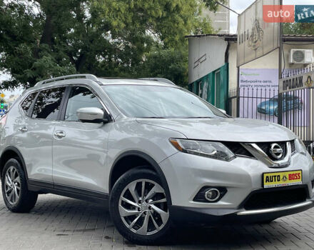 Серый Ниссан Rogue, объемом двигателя 2.5 л и пробегом 215 тыс. км за 13600 $, фото 2 на Automoto.ua