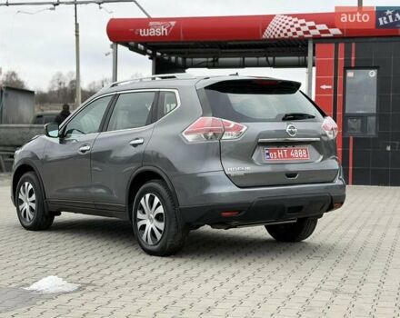 Серый Ниссан Rogue, объемом двигателя 2.5 л и пробегом 140 тыс. км за 8250 $, фото 6 на Automoto.ua