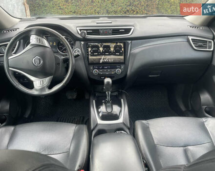 Серый Ниссан Rogue, объемом двигателя 2.5 л и пробегом 162 тыс. км за 13800 $, фото 3 на Automoto.ua