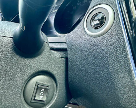 Сірий Ніссан Rogue, об'ємом двигуна 2.49 л та пробігом 170 тис. км за 13999 $, фото 12 на Automoto.ua