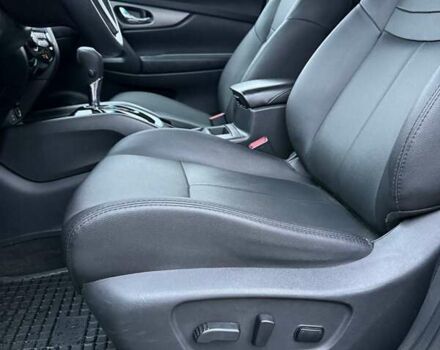 Серый Ниссан Rogue, объемом двигателя 2.5 л и пробегом 160 тыс. км за 11500 $, фото 12 на Automoto.ua