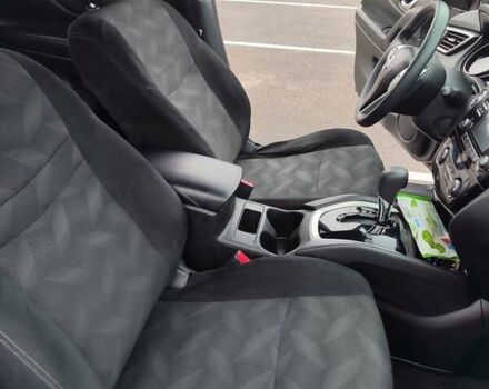 Серый Ниссан Rogue, объемом двигателя 2.49 л и пробегом 112 тыс. км за 12500 $, фото 15 на Automoto.ua