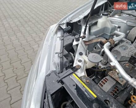 Серый Ниссан Rogue, объемом двигателя 2.5 л и пробегом 190 тыс. км за 10850 $, фото 6 на Automoto.ua