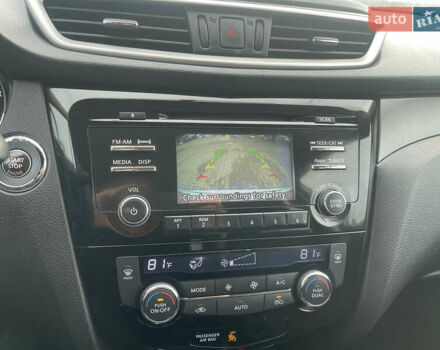 Серый Ниссан Rogue, объемом двигателя 0 л и пробегом 195 тыс. км за 11700 $, фото 7 на Automoto.ua