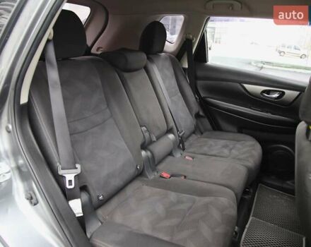 Серый Ниссан Rogue, объемом двигателя 2.49 л и пробегом 186 тыс. км за 13500 $, фото 8 на Automoto.ua