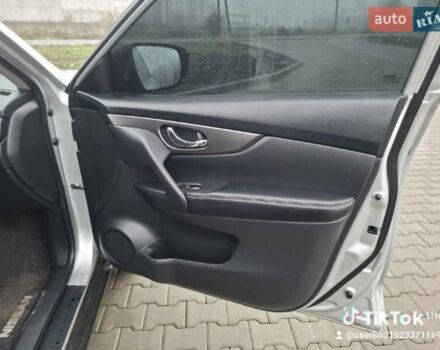 Серый Ниссан Rogue, объемом двигателя 2.5 л и пробегом 190 тыс. км за 10850 $, фото 32 на Automoto.ua