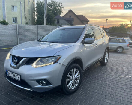Сірий Ніссан Rogue, об'ємом двигуна 2.5 л та пробігом 235 тис. км за 12000 $, фото 3 на Automoto.ua