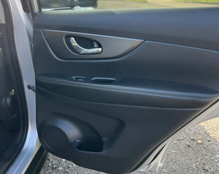 Сірий Ніссан Rogue, об'ємом двигуна 2.5 л та пробігом 160 тис. км за 11800 $, фото 34 на Automoto.ua