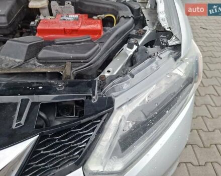 Серый Ниссан Rogue, объемом двигателя 2.5 л и пробегом 190 тыс. км за 10850 $, фото 4 на Automoto.ua