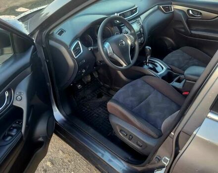 Серый Ниссан Rogue, объемом двигателя 2.5 л и пробегом 134 тыс. км за 12300 $, фото 7 на Automoto.ua