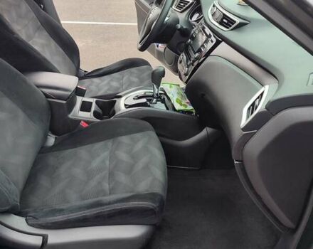 Серый Ниссан Rogue, объемом двигателя 2.49 л и пробегом 112 тыс. км за 12500 $, фото 18 на Automoto.ua