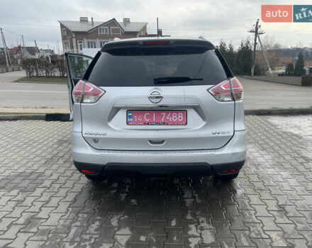Серый Ниссан Rogue, объемом двигателя 0 л и пробегом 195 тыс. км за 11700 $, фото 10 на Automoto.ua