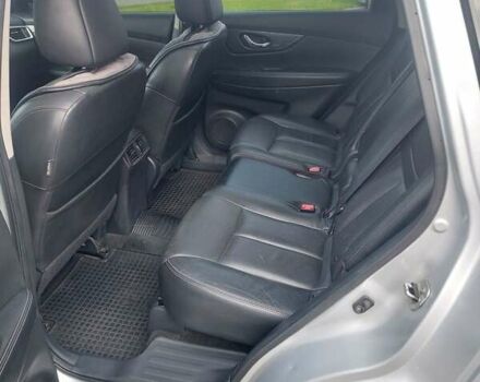 Серый Ниссан Rogue, объемом двигателя 2.5 л и пробегом 133 тыс. км за 14000 $, фото 15 на Automoto.ua