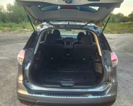 Серый Ниссан Rogue, объемом двигателя 2.5 л и пробегом 134 тыс. км за 12300 $, фото 5 на Automoto.ua