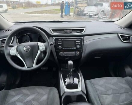 Серый Ниссан Rogue, объемом двигателя 2.5 л и пробегом 140 тыс. км за 8250 $, фото 11 на Automoto.ua