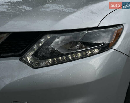 Серый Ниссан Rogue, объемом двигателя 2.5 л и пробегом 215 тыс. км за 13600 $, фото 13 на Automoto.ua