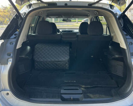 Сірий Ніссан Rogue, об'ємом двигуна 2.5 л та пробігом 160 тис. км за 11800 $, фото 42 на Automoto.ua