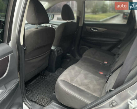 Сірий Ніссан Rogue, об'ємом двигуна 2.5 л та пробігом 218 тис. км за 10800 $, фото 14 на Automoto.ua