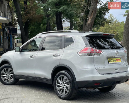 Серый Ниссан Rogue, объемом двигателя 2.5 л и пробегом 215 тыс. км за 13600 $, фото 10 на Automoto.ua