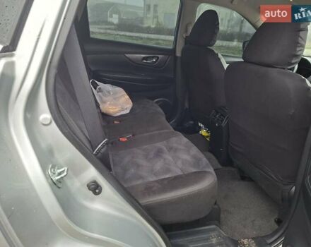 Серый Ниссан Rogue, объемом двигателя 2.5 л и пробегом 190 тыс. км за 10850 $, фото 14 на Automoto.ua