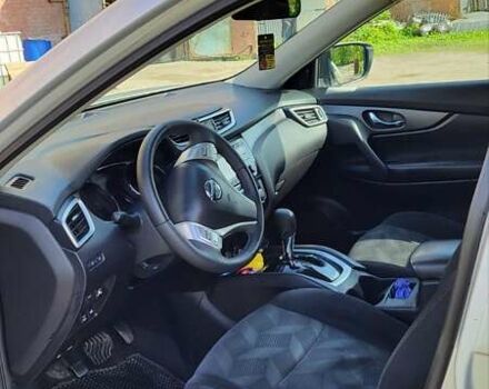 Серый Ниссан Rogue, объемом двигателя 2.49 л и пробегом 155 тыс. км за 12400 $, фото 6 на Automoto.ua