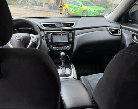 Серый Ниссан Rogue, объемом двигателя 2.49 л и пробегом 172 тыс. км за 13500 $, фото 8 на Automoto.ua