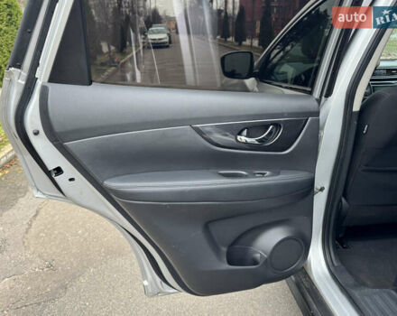 Сірий Ніссан Rogue, об'ємом двигуна 2.49 л та пробігом 165 тис. км за 10900 $, фото 17 на Automoto.ua