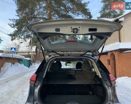 Ніссан Rogue 2016 у Тернополі на Automoto.ua Сірий Ніссан Rogue, об'ємом двигуна 2.5 л та пробігом 193 тис. км за 12350 $, фото 4 на Automoto.ua