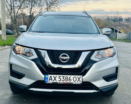 Серый Ниссан Rogue, объемом двигателя 2.49 л и пробегом 190 тыс. км за 12200 $, фото 1 на Automoto.ua