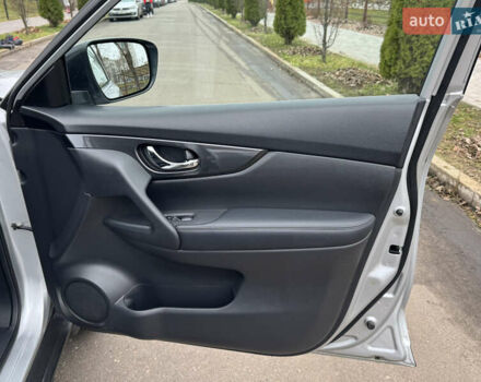 Сірий Ніссан Rogue, об'ємом двигуна 2.49 л та пробігом 165 тис. км за 10900 $, фото 21 на Automoto.ua