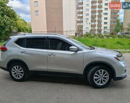 Сірий Ніссан Rogue, об'ємом двигуна 2.5 л та пробігом 170 тис. км за 12800 $, фото 7 на Automoto.ua