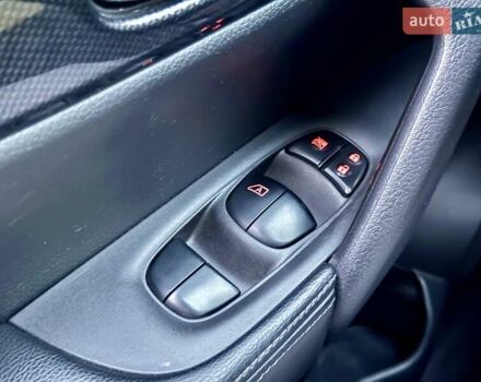 Серый Ниссан Rogue, объемом двигателя 2.5 л и пробегом 92 тыс. км за 14500 $, фото 22 на Automoto.ua