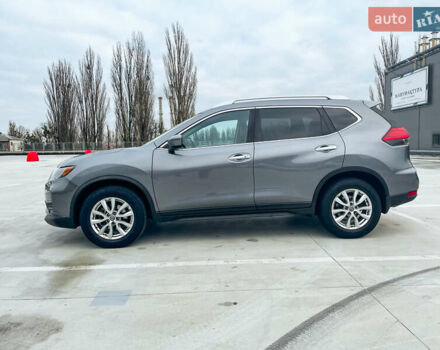 Серый Ниссан Rogue, объемом двигателя 2.49 л и пробегом 117 тыс. км за 15990 $, фото 2 на Automoto.ua