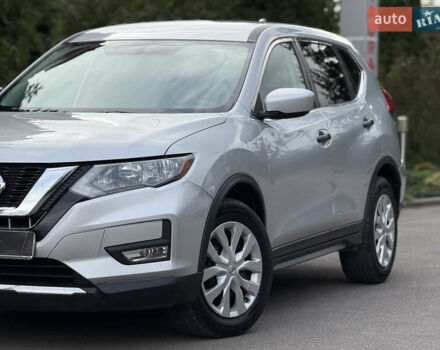 Серый Ниссан Rogue, объемом двигателя 2.5 л и пробегом 162 тыс. км за 12900 $, фото 5 на Automoto.ua