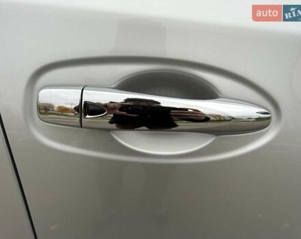 Серый Ниссан Rogue, объемом двигателя 2.49 л и пробегом 162 тыс. км за 11700 $, фото 10 на Automoto.ua