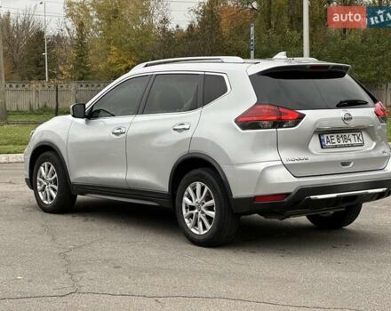 Серый Ниссан Rogue, объемом двигателя 2.49 л и пробегом 162 тыс. км за 11700 $, фото 6 на Automoto.ua