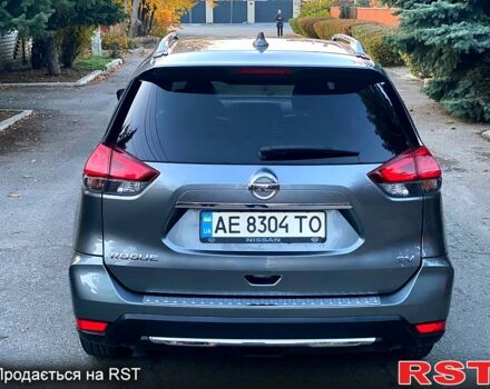 Серый Ниссан Rogue, объемом двигателя 2.5 л и пробегом 165 тыс. км за 13500 $, фото 4 на Automoto.ua