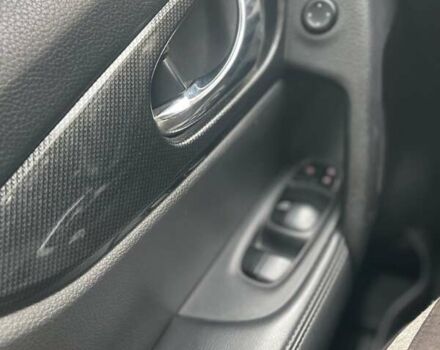 Серый Ниссан Rogue, объемом двигателя 2.49 л и пробегом 120 тыс. км за 13750 $, фото 11 на Automoto.ua