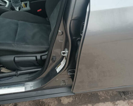 Серый Ниссан Rogue, объемом двигателя 2.5 л и пробегом 137 тыс. км за 11550 $, фото 17 на Automoto.ua