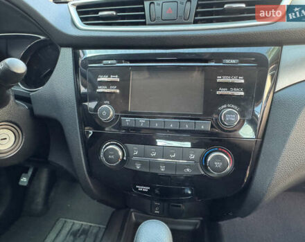 Серый Ниссан Rogue, объемом двигателя 2.49 л и пробегом 149 тыс. км за 11900 $, фото 6 на Automoto.ua